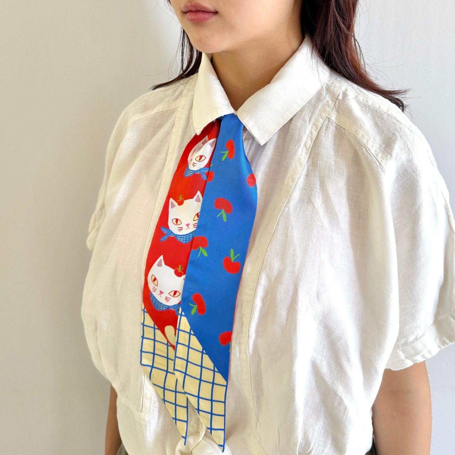 Apple kitty cat twilly ribbon silk scarf for cat lovers from Centinelle